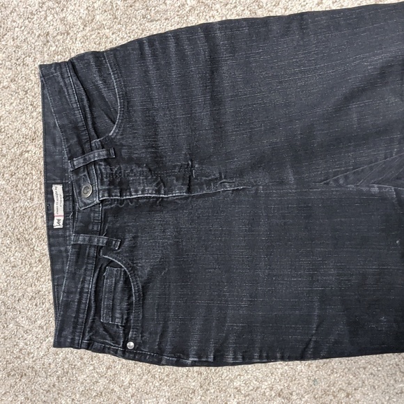 Lee’s Straight Leg Jeans - Picture 2 of 7